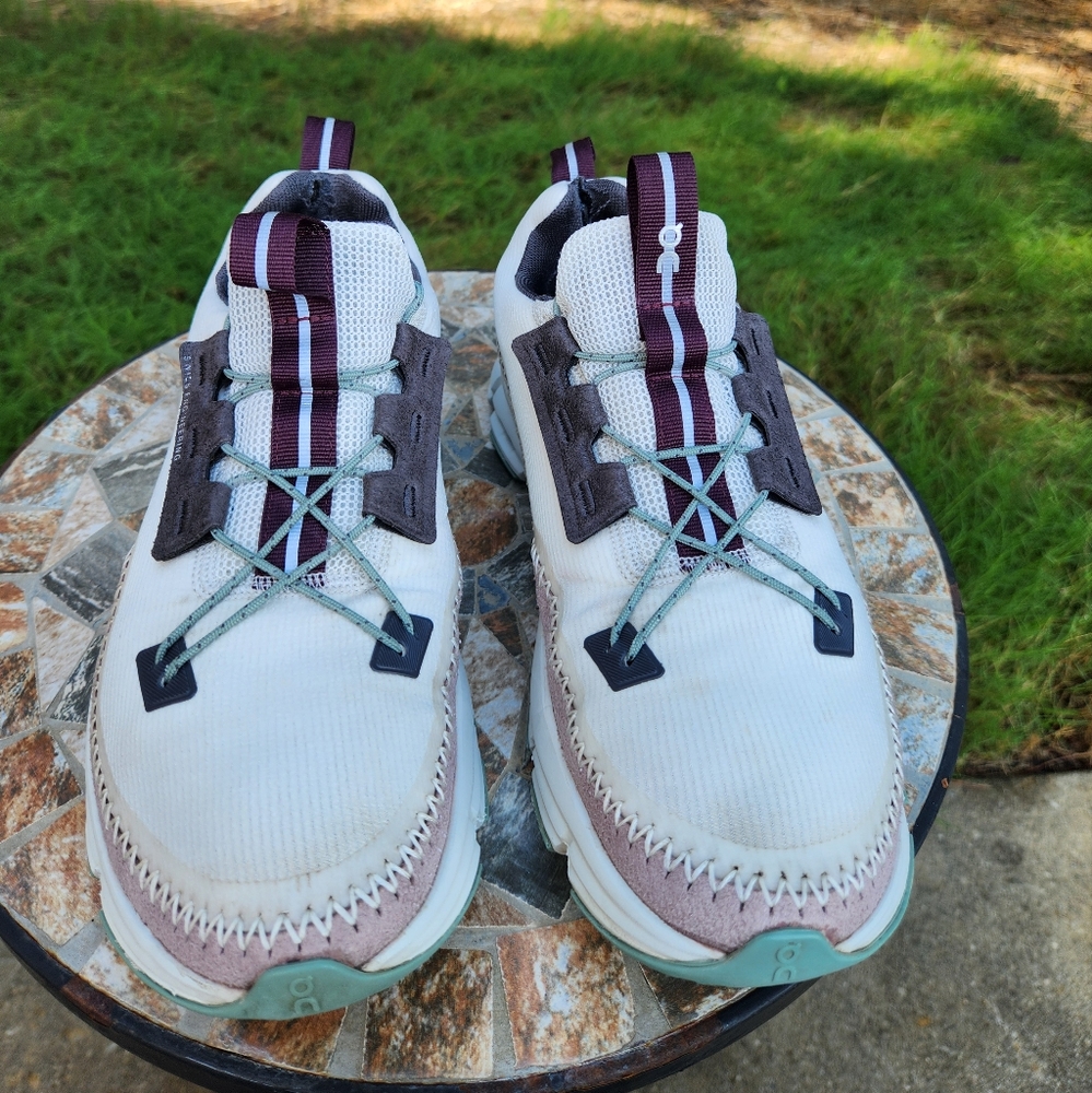 On Running White, Light Pink & Navy Athletic Shoes - Picture 2 of 12